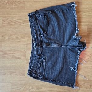 Universal thread mid rise jean shorts